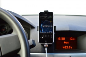 aktive iphone 5 autohalterung und aux ausgang a