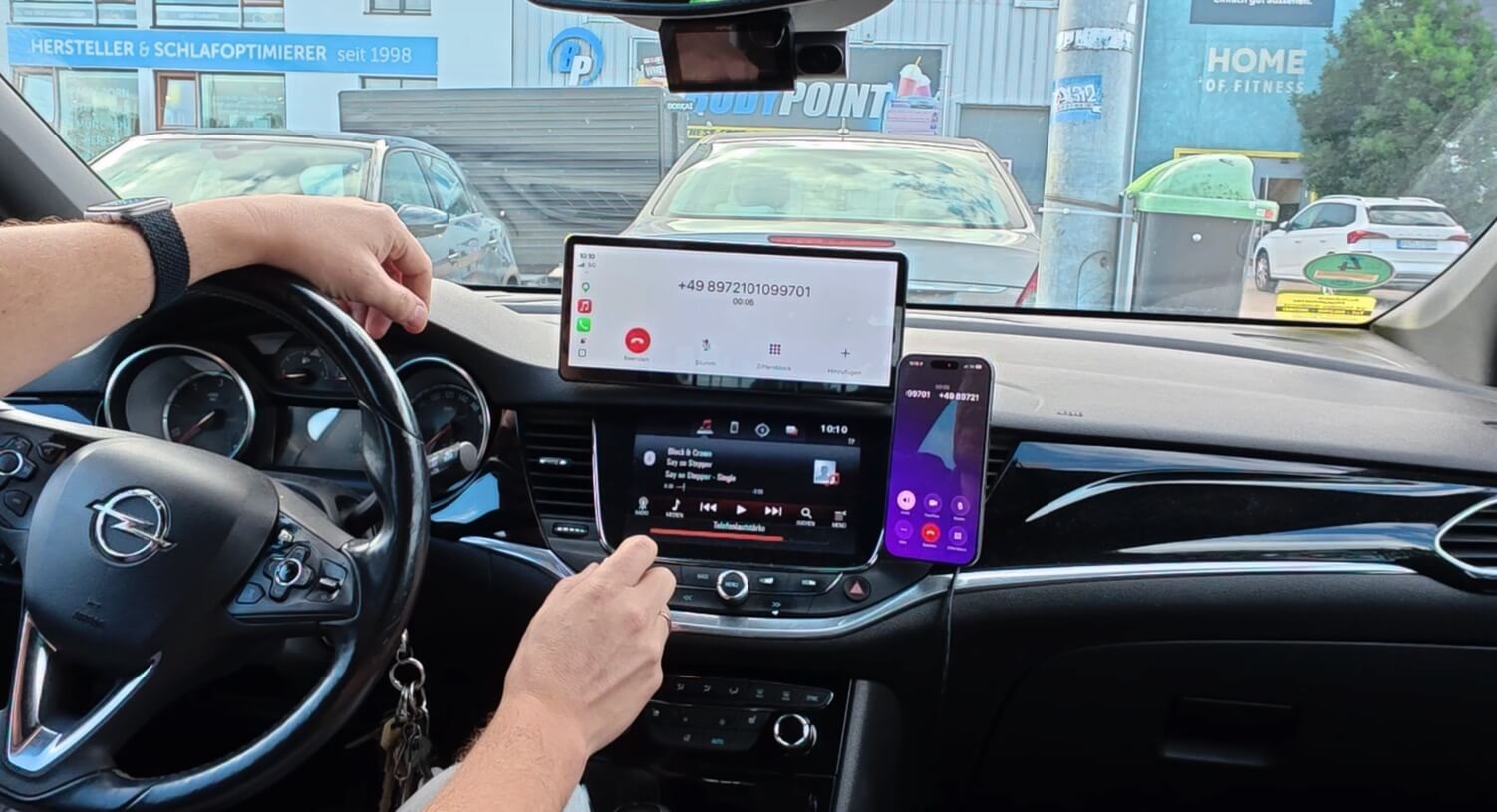 Telefonie-Echotest mit CarpodGo T4 Plus, iPhone und Autoradio im Opel Astra K