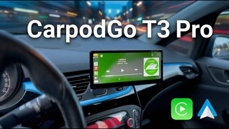 CarpodGo T3 Pro CarPlay-Display mit Musikwiedergabe auf dem Armaturenbrett